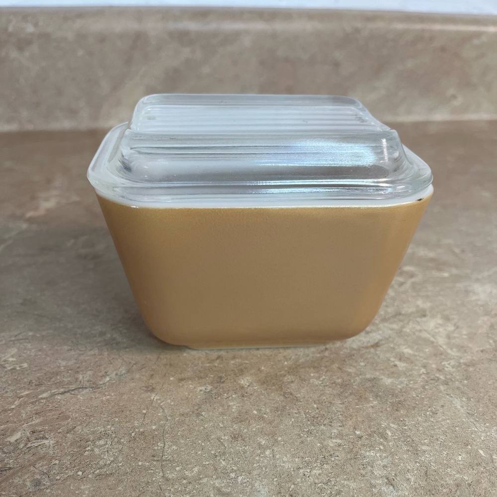 Vintage Pyrex Woodland Refrigerator Dish